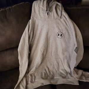 Grey underarmour Hoodie